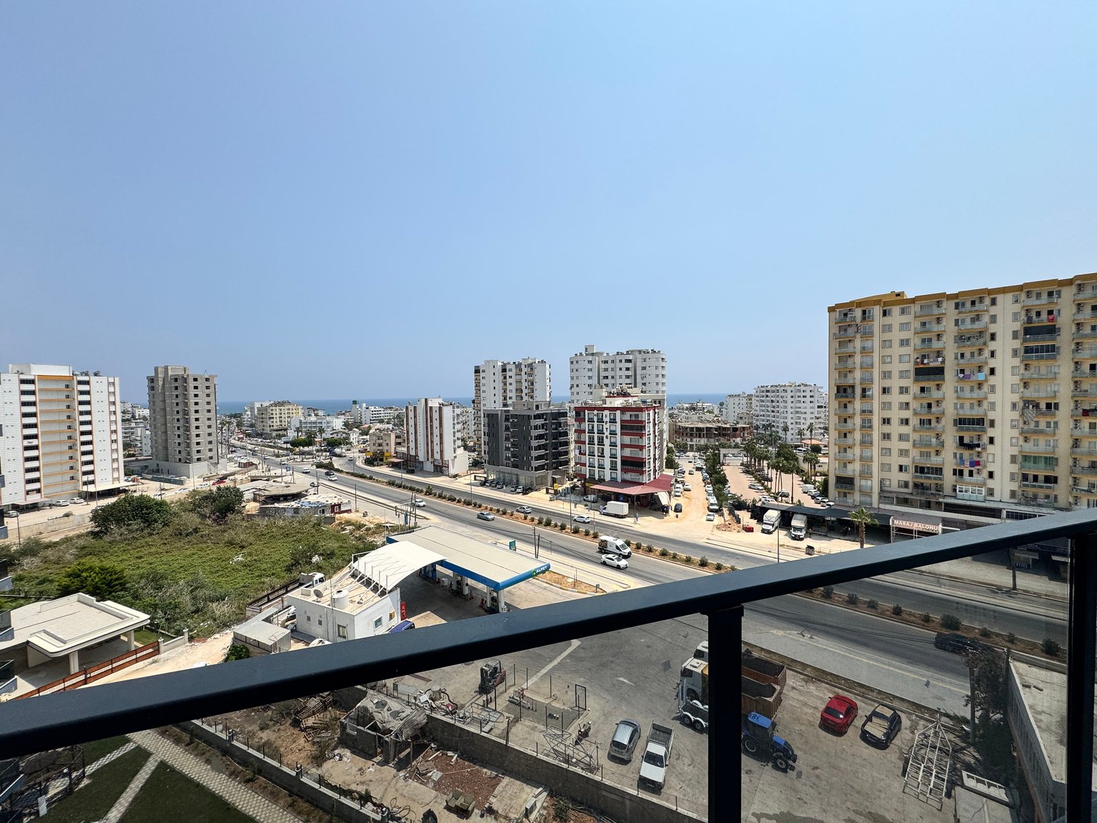 TURYAP TROPIK'TEN KIZ KALESINDE LÜX 1+1 HAVUZLU DAIRE