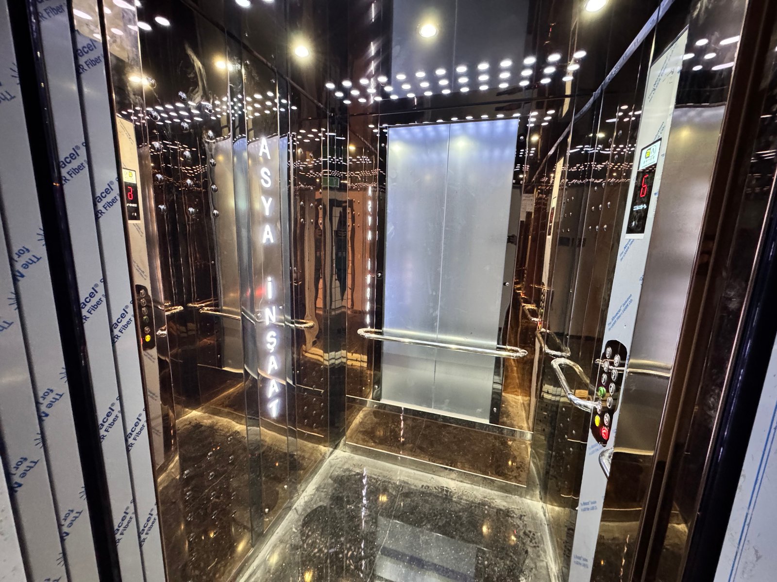 TURYAP TROPIK'TEN ARPAÇBAHŞIŞTE SATILIK HAVUZLU LÜX 1+1 DAİRE