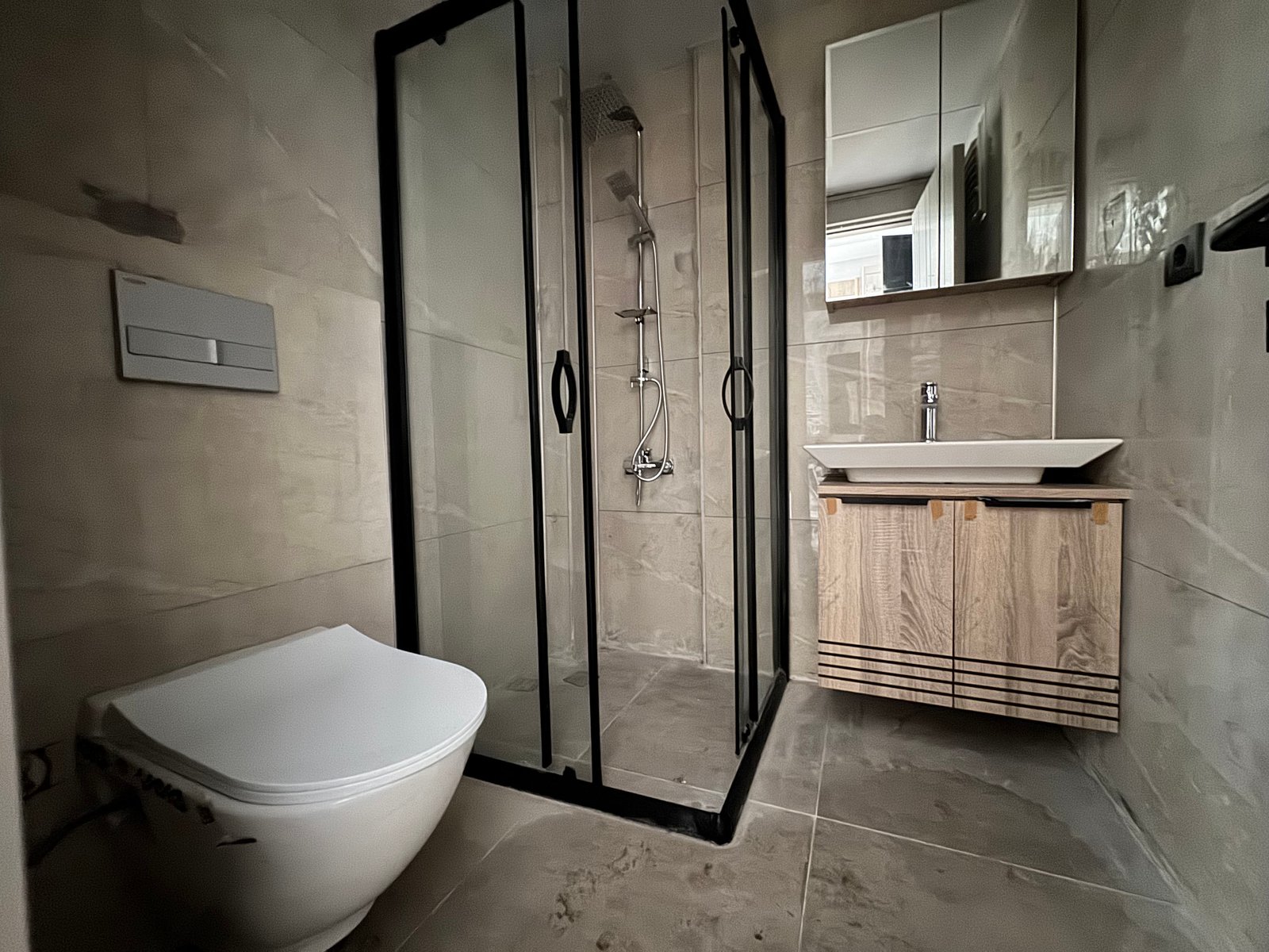 TURYAP TROPIK'TEN ERDEMLİ TÖMÜK'TE LÜX 1+1 HAVUZLU DAIRE